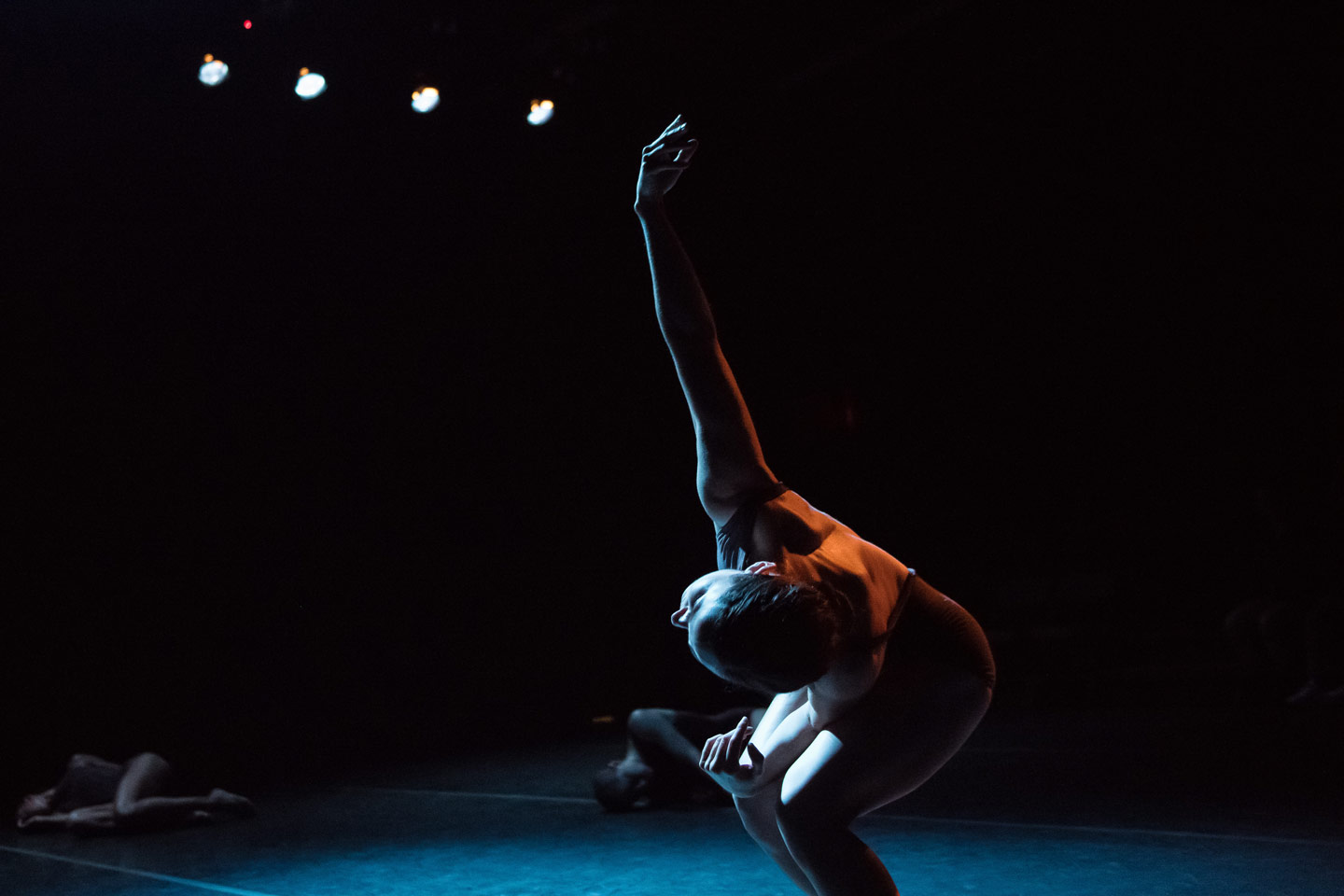 push/FOLD dancer Liane Burns performing at Union PDX - Festival:19 at the Hampton Opera Center in Portland, Oregon | Photographer: Jingzi Zhao
