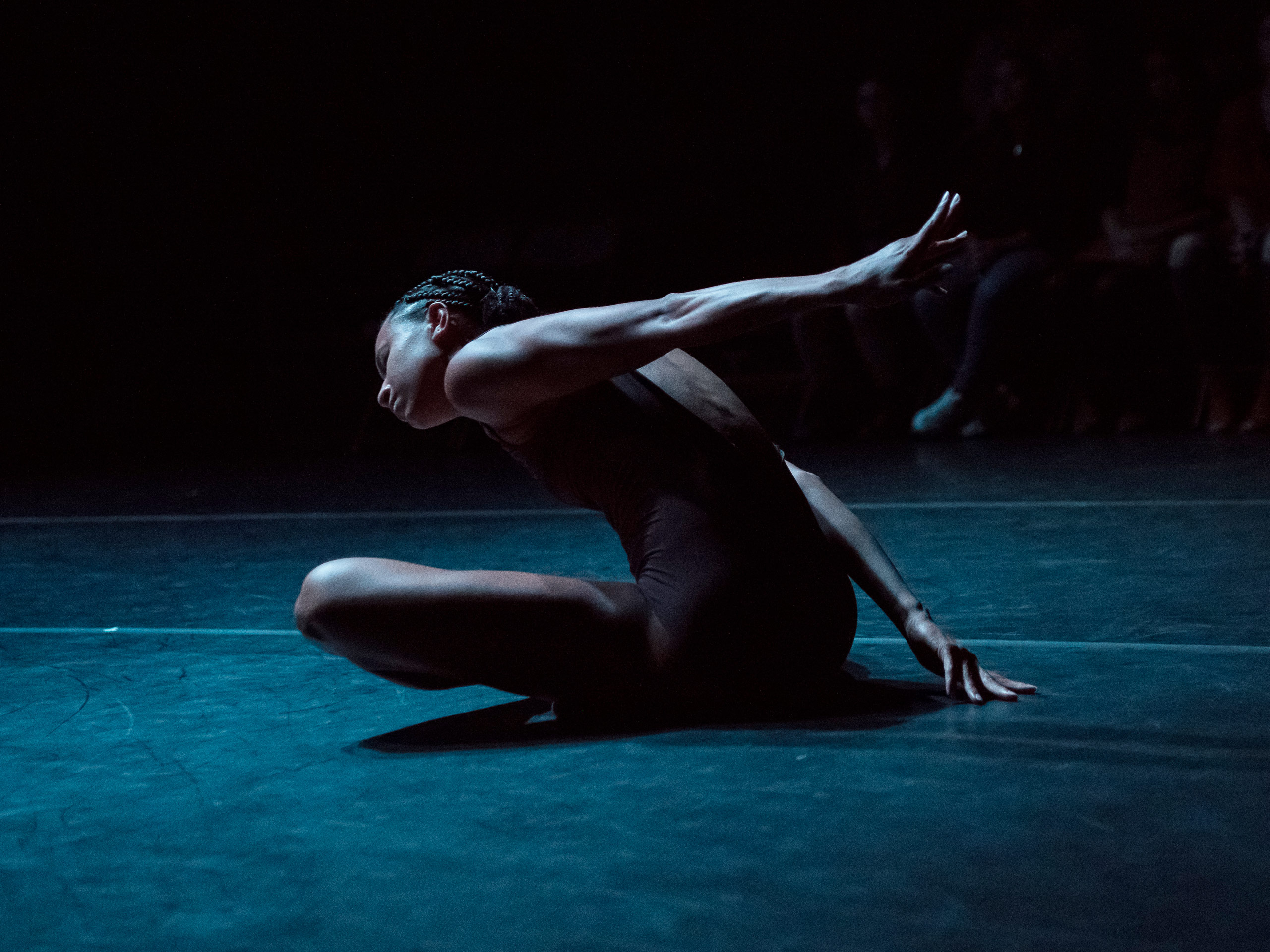 push/FOLD dancer Ashley Morton performing at Union PDX - Festival:19 at the Hampton Opera Center in Portland, Oregon | Photographer: Jingzi Zhao