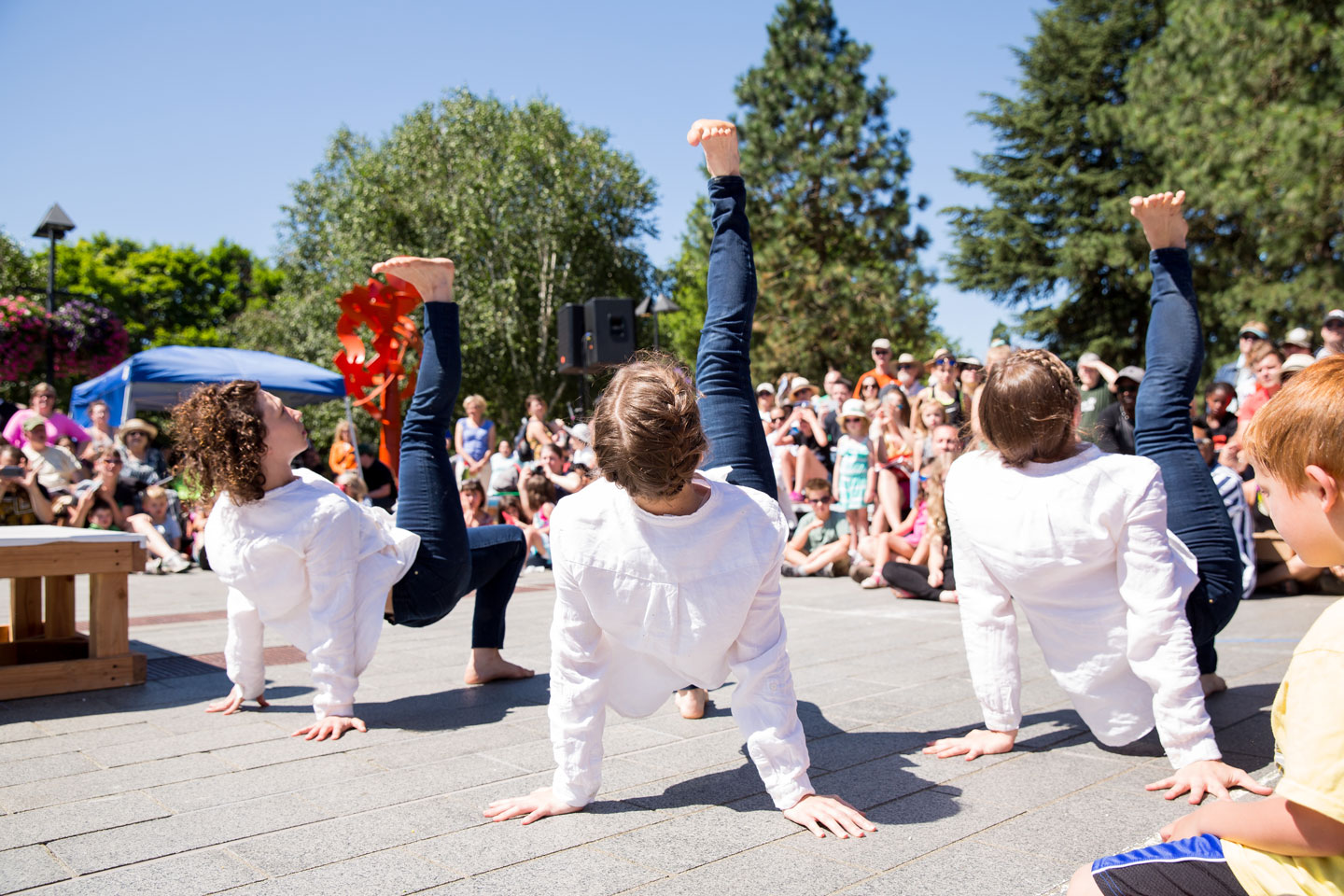 push/FOLD dancers performing 'Crow' at Ten Tiny Dances in Beaverton, Oregon | Photographer: David Nquyen