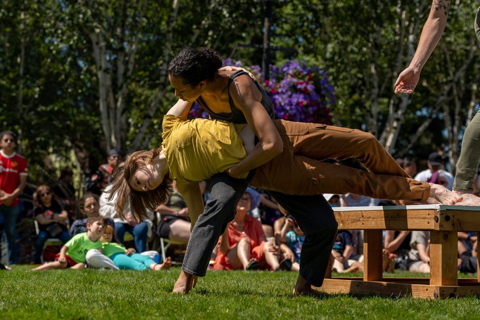 push/FOLD dancers performing at Ten Tiny Dances in Beaverton, Oregon | Photographer: Samuel Hobbs